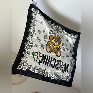 Moschino silk Daisy teddy bear Black and White square Scarf